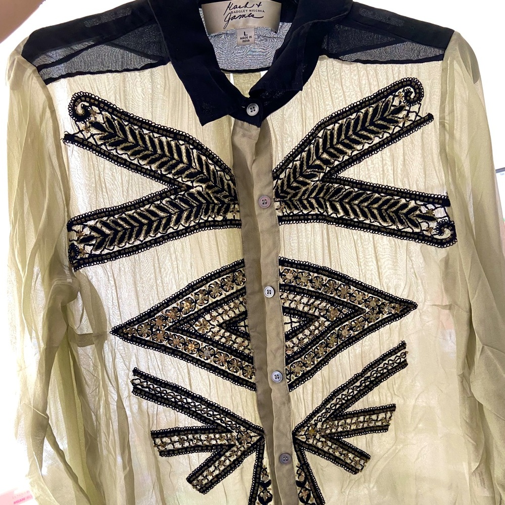 Badgley Mischka 100% silk embellished shirt